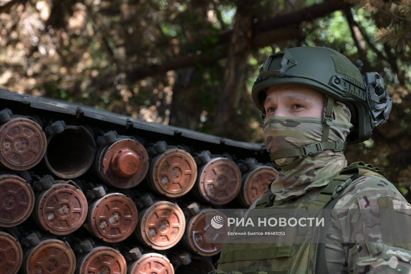 Расчеты РСЗО "Град" ЦВО ведут огонь агитационными снарядами по позициям ВСУ на Краснолиманском направлении