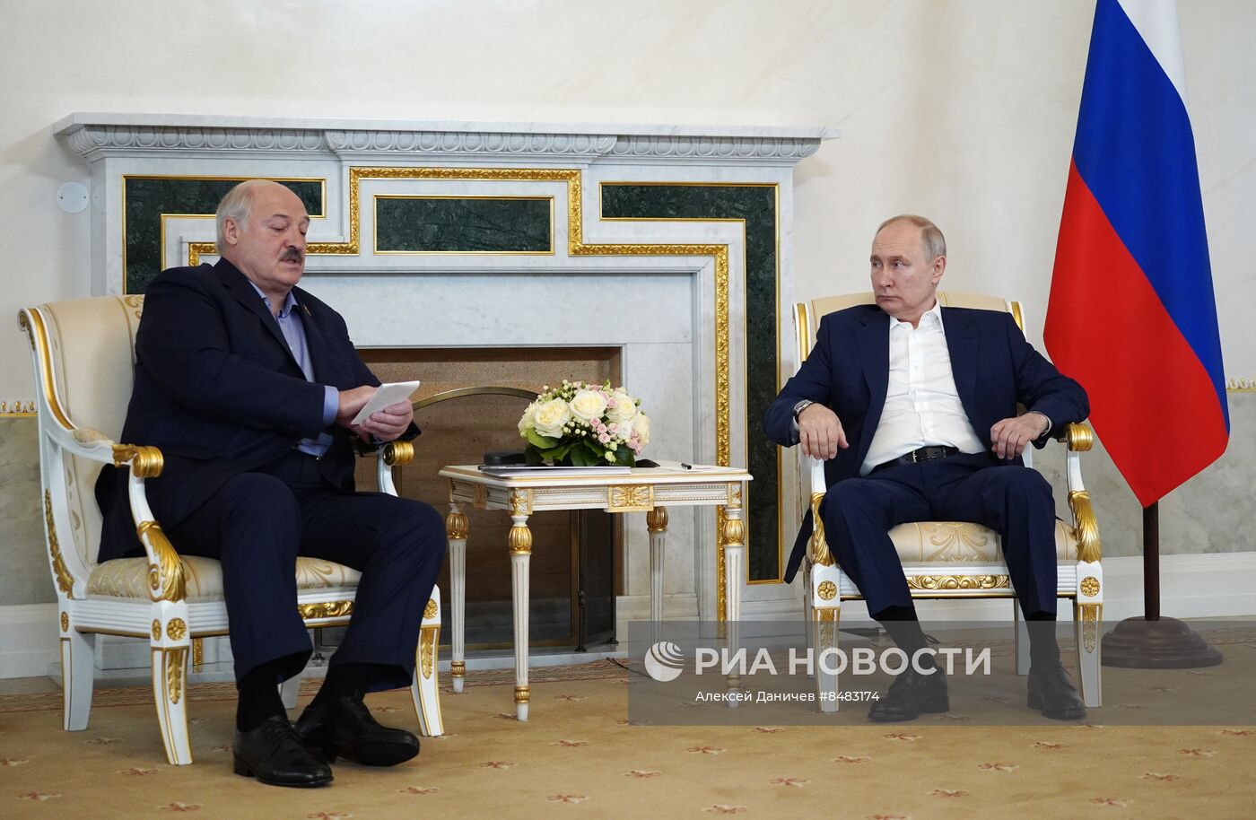 Встреча президента РФ В. Путина и президента Белоруссии А. Лукашенко