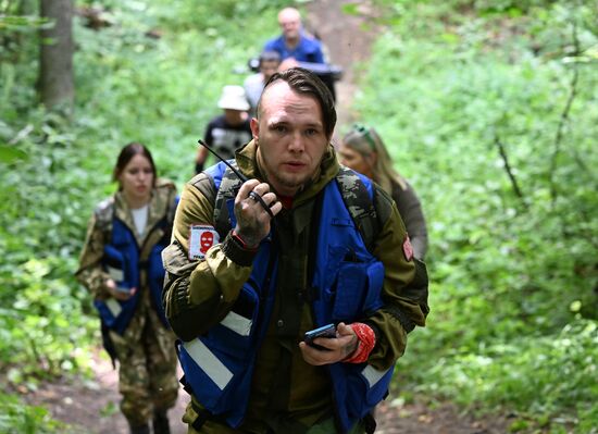Учения добровольцев Национального центра помощи пропавшим детям в Казани