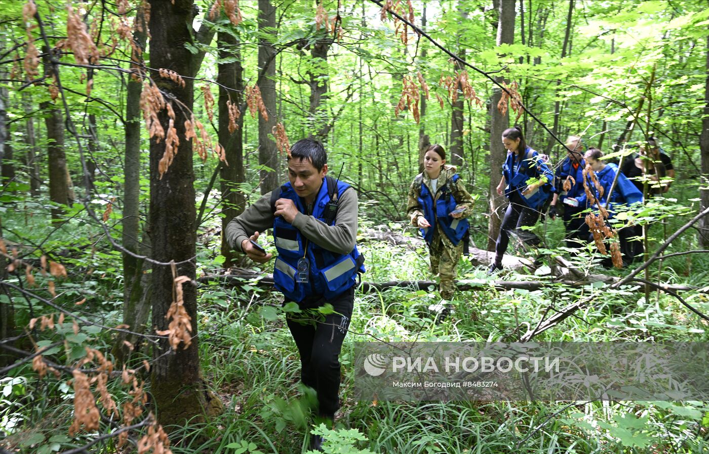 Учения добровольцев Национального центра помощи пропавшим детям в Казани