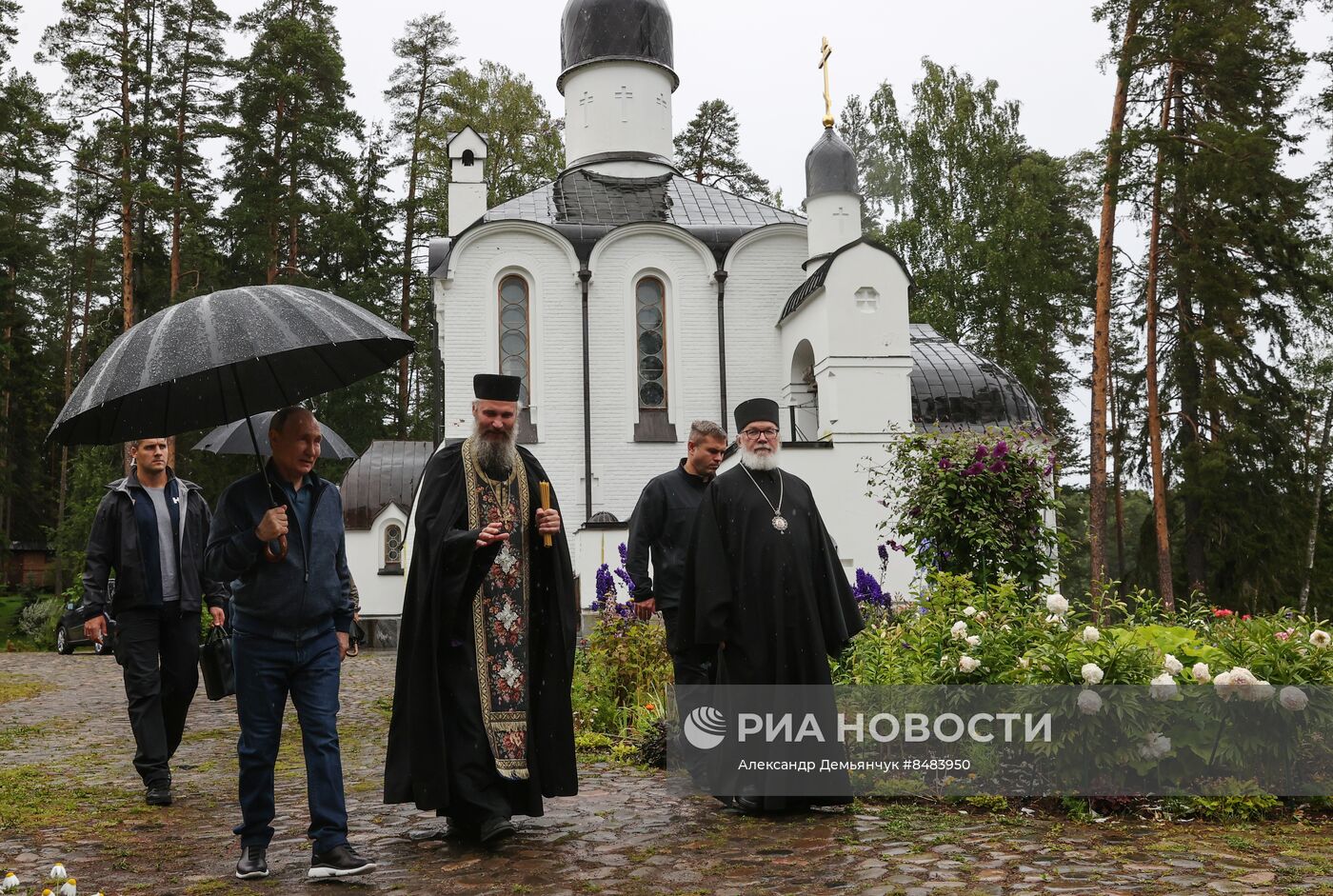 Президент РФ В. Путин и президент Белоруссии А. Лукашенко посетили Валаам