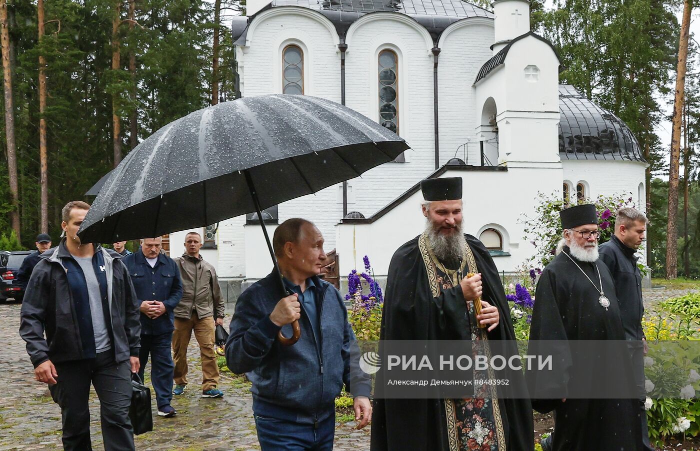 Президент РФ В. Путин и президент Белоруссии А. Лукашенко посетили Валаам