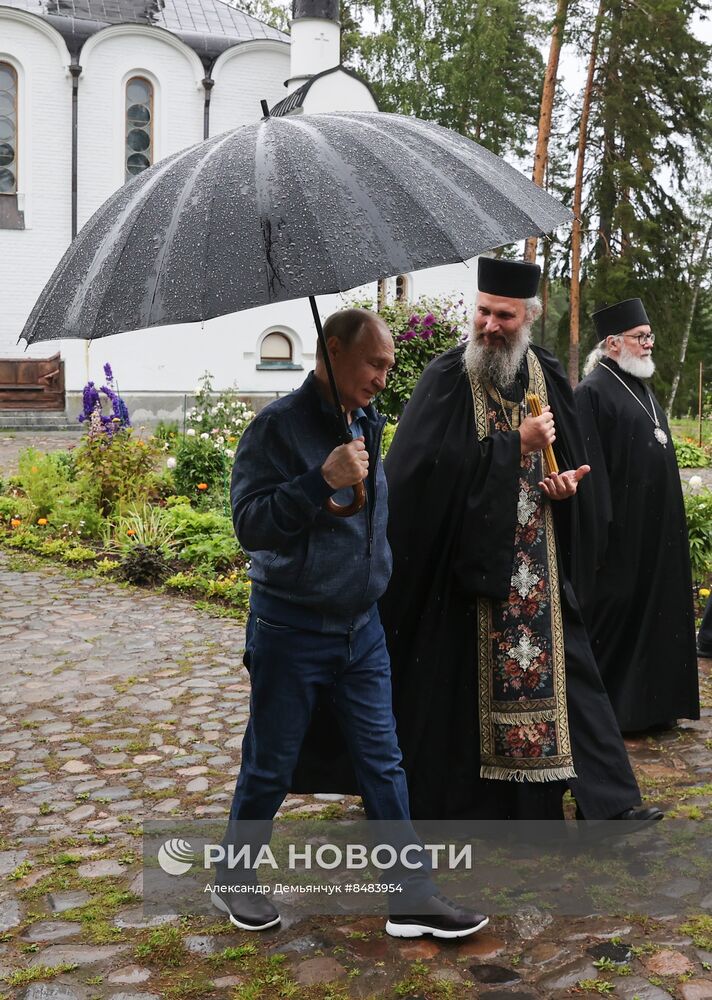 Президент РФ В. Путин и президент Белоруссии А. Лукашенко посетили Валаам