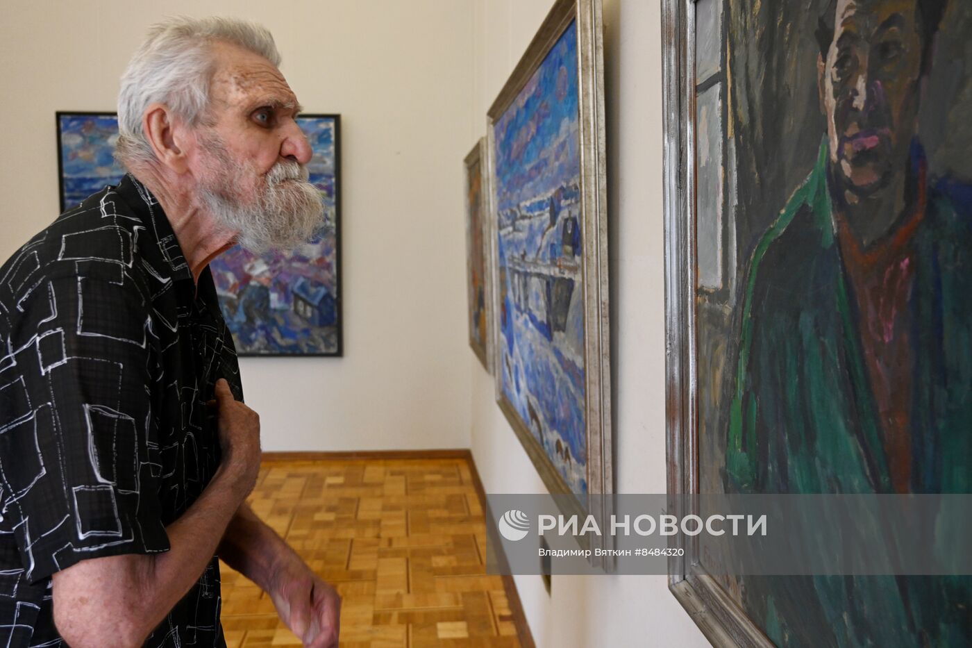 Выставка к 100-летию со дня рождения художника Э. Браговского 