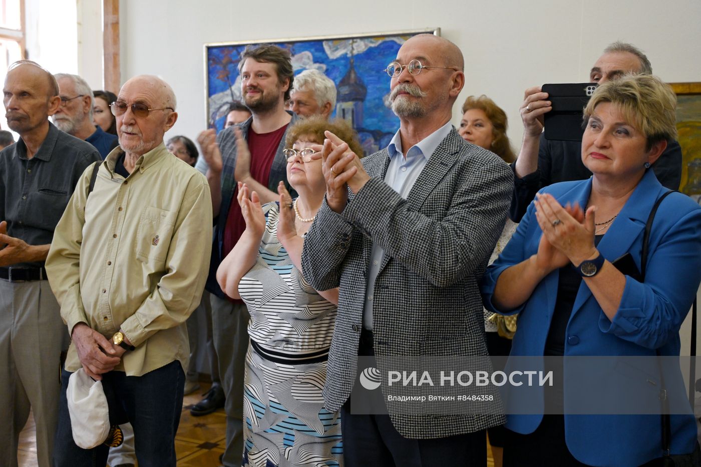 Выставка к 100-летию со дня рождения художника Э. Браговского