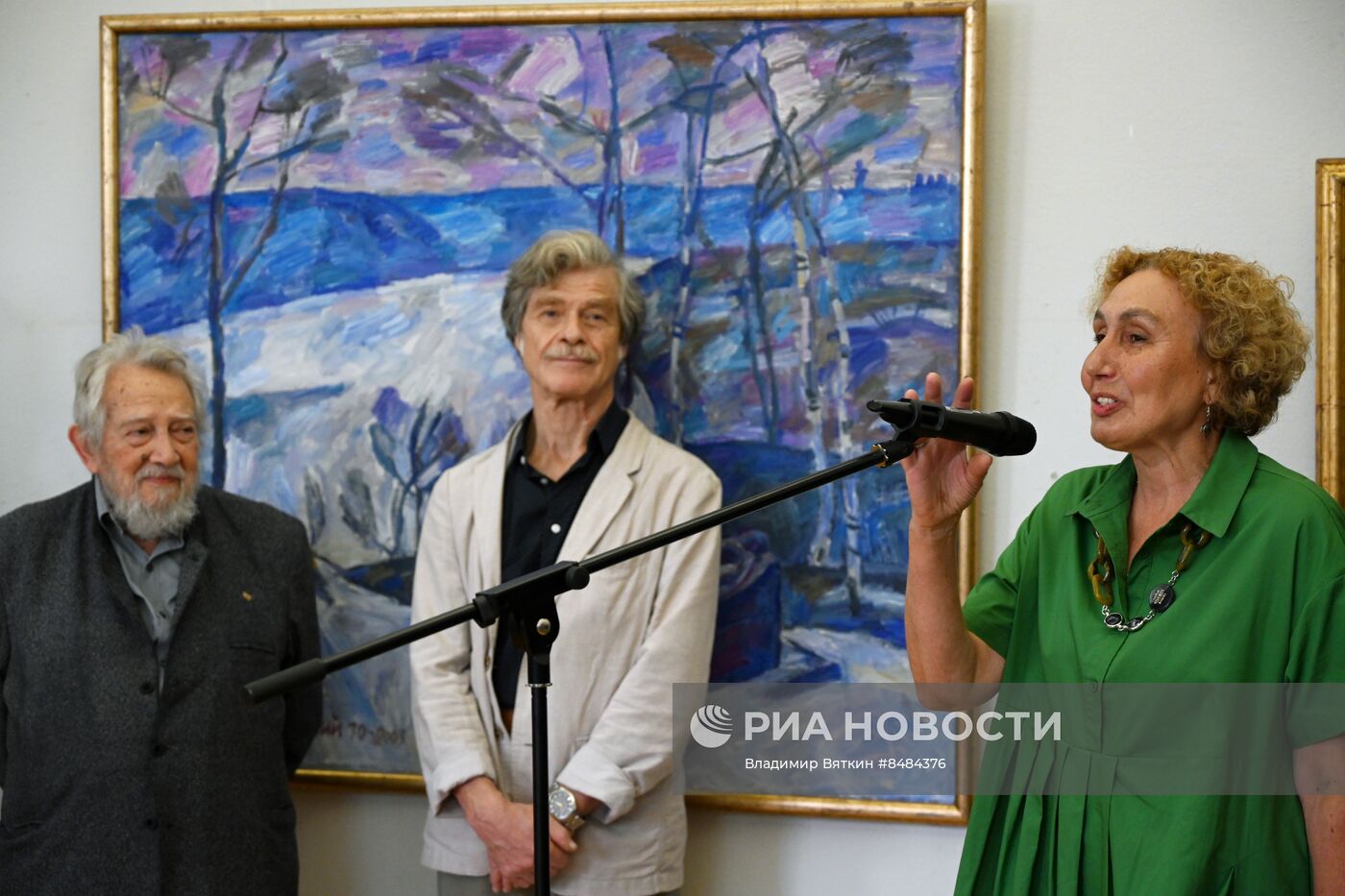 Выставка к 100-летию со дня рождения художника Э. Браговского