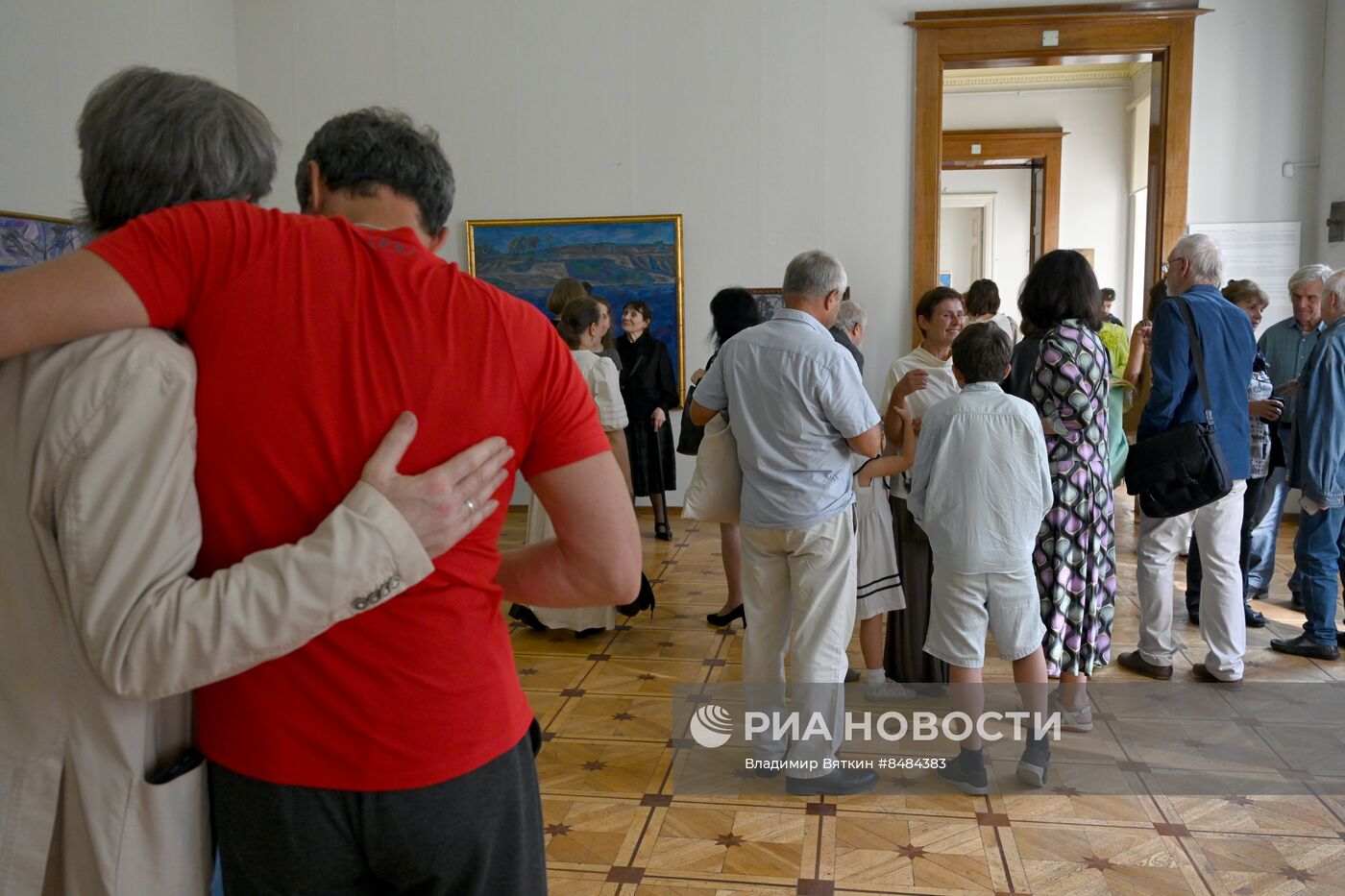 Выставка к 100-летию со дня рождения художника Э. Браговского
