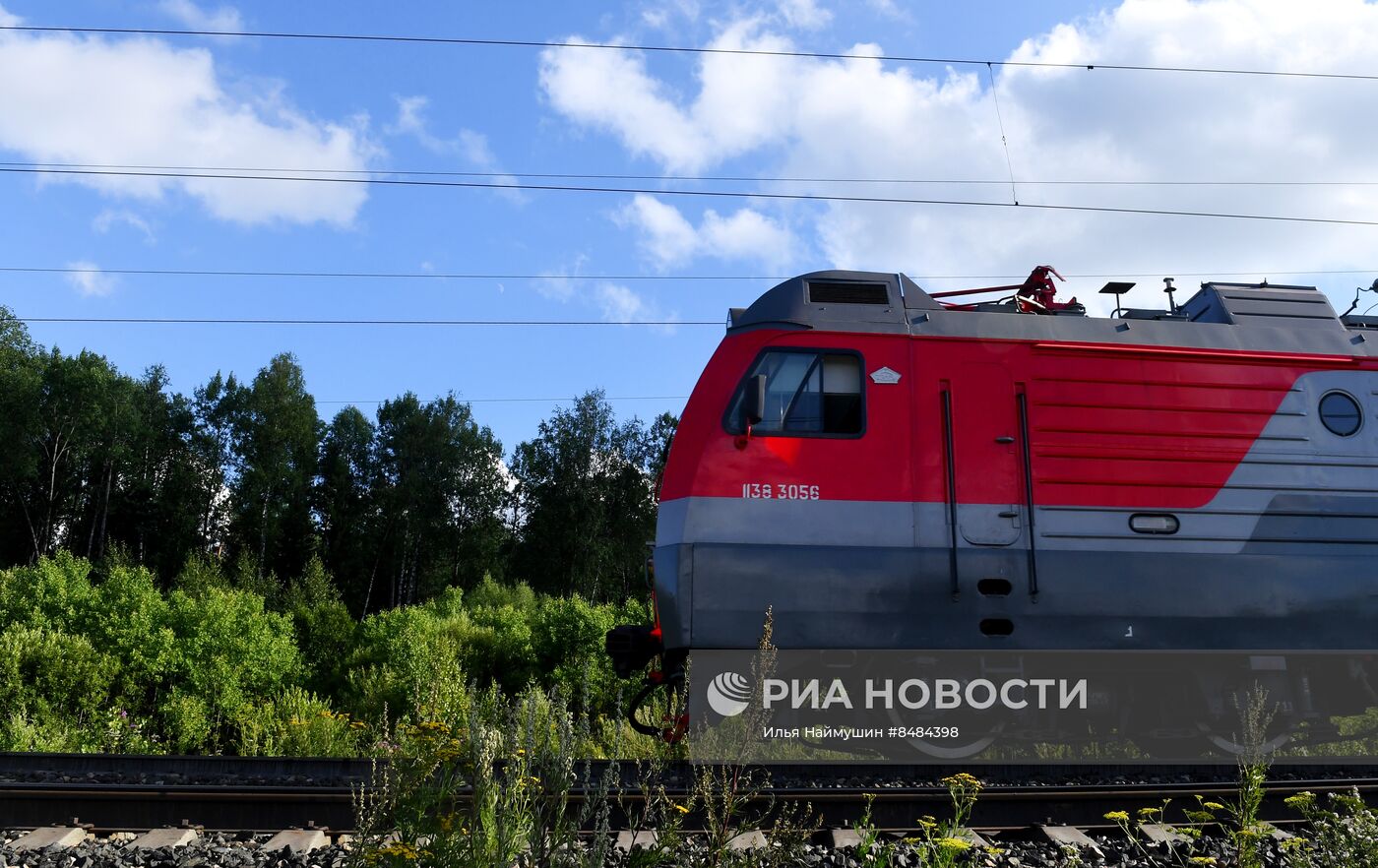 Поезда на Транссибирской железнодорожной магистрали 