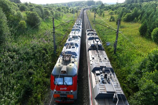 Поезда на Транссибирской железнодорожной магистрали 