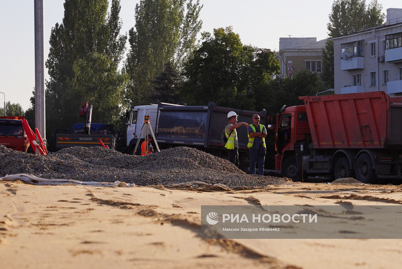 Ремонт центральной улицы Советской в Луганске