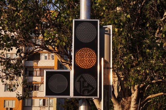 Ремонт центральной улицы Советской в Луганске