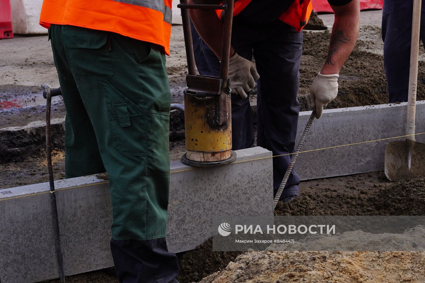 Ремонт центральной улицы Советской в Луганске