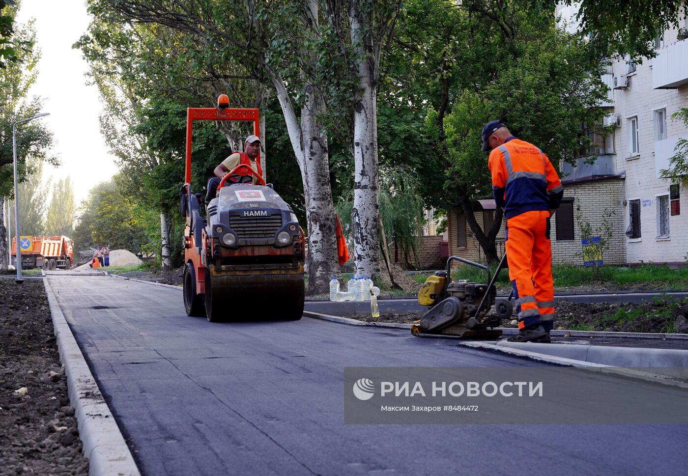 Ремонт центральной улицы Советской в Луганске