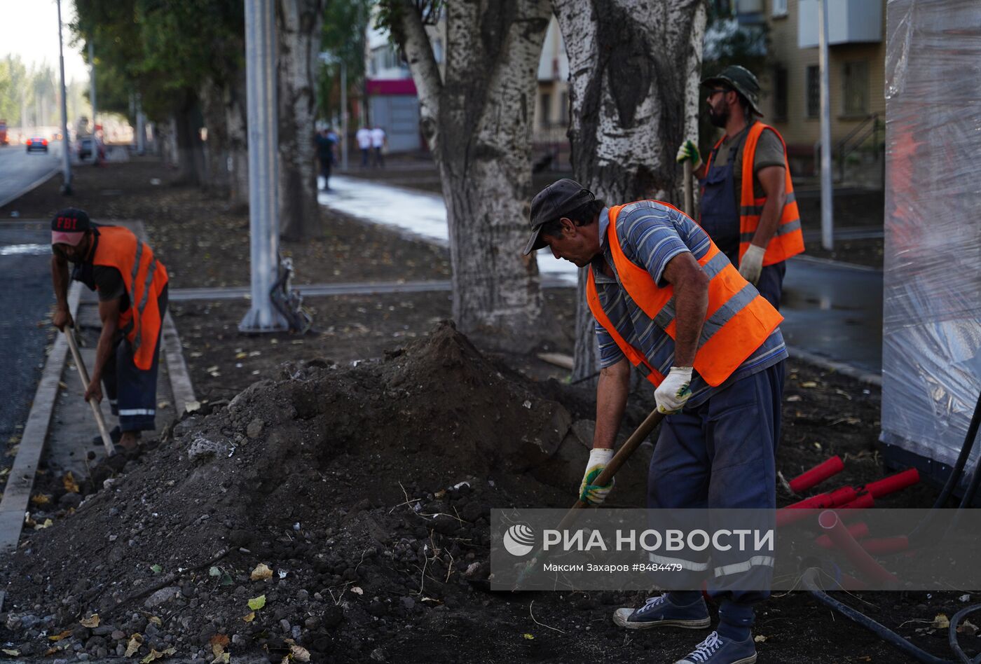 Ремонт центральной улицы Советской в Луганске