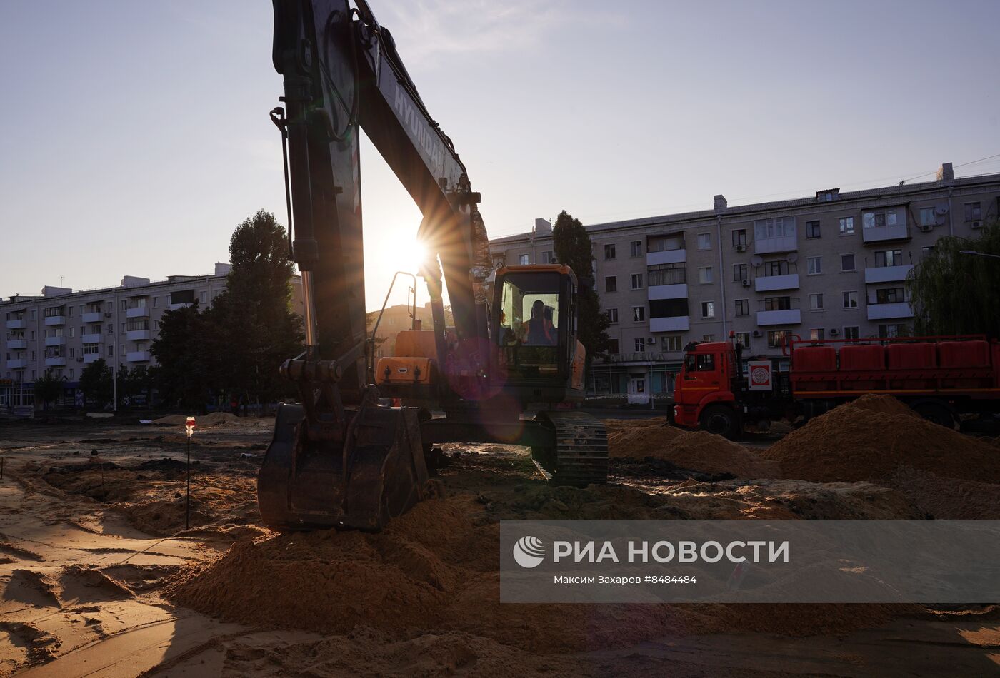 Ремонт центральной улицы Советской в Луганске