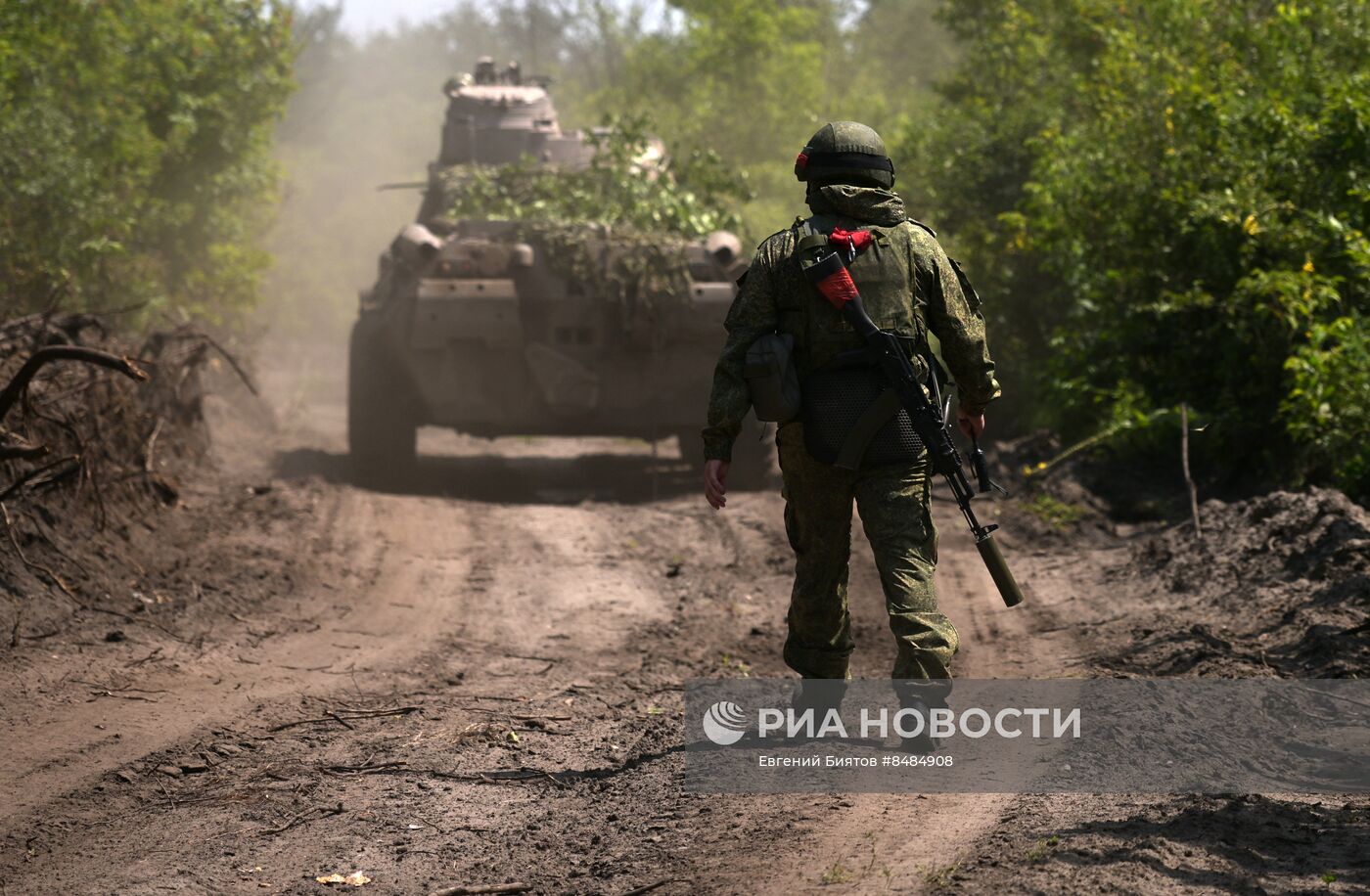 Работа расчета самоходного миномета "Нона-СВК" ЦВО на Краснолиманском направлении