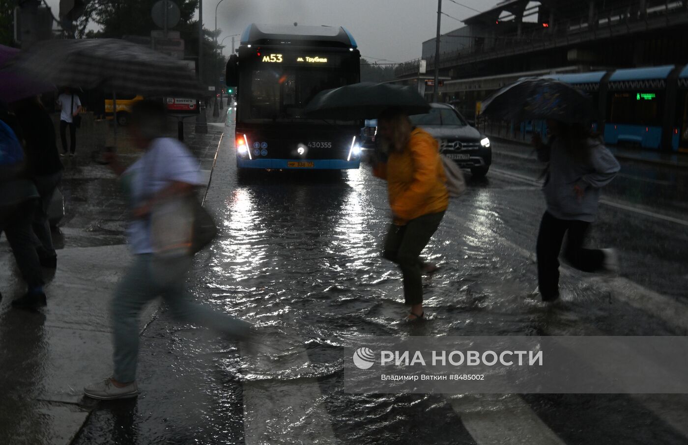 Дождь в Москве