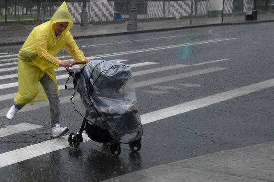 Дождь в Москве