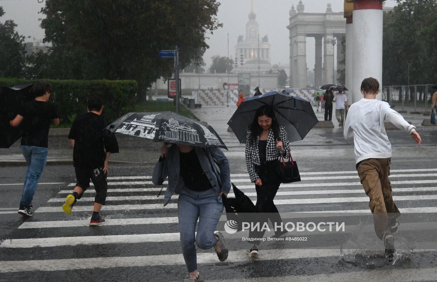 Дождь в Москве