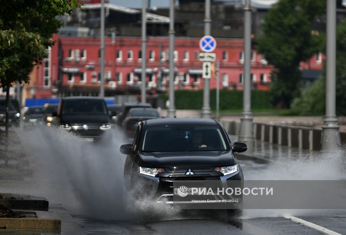 Дождь в Москве