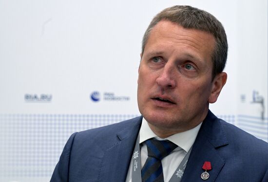 II Cаммит и форум "Россия - Африка". Стенд РИА Новости