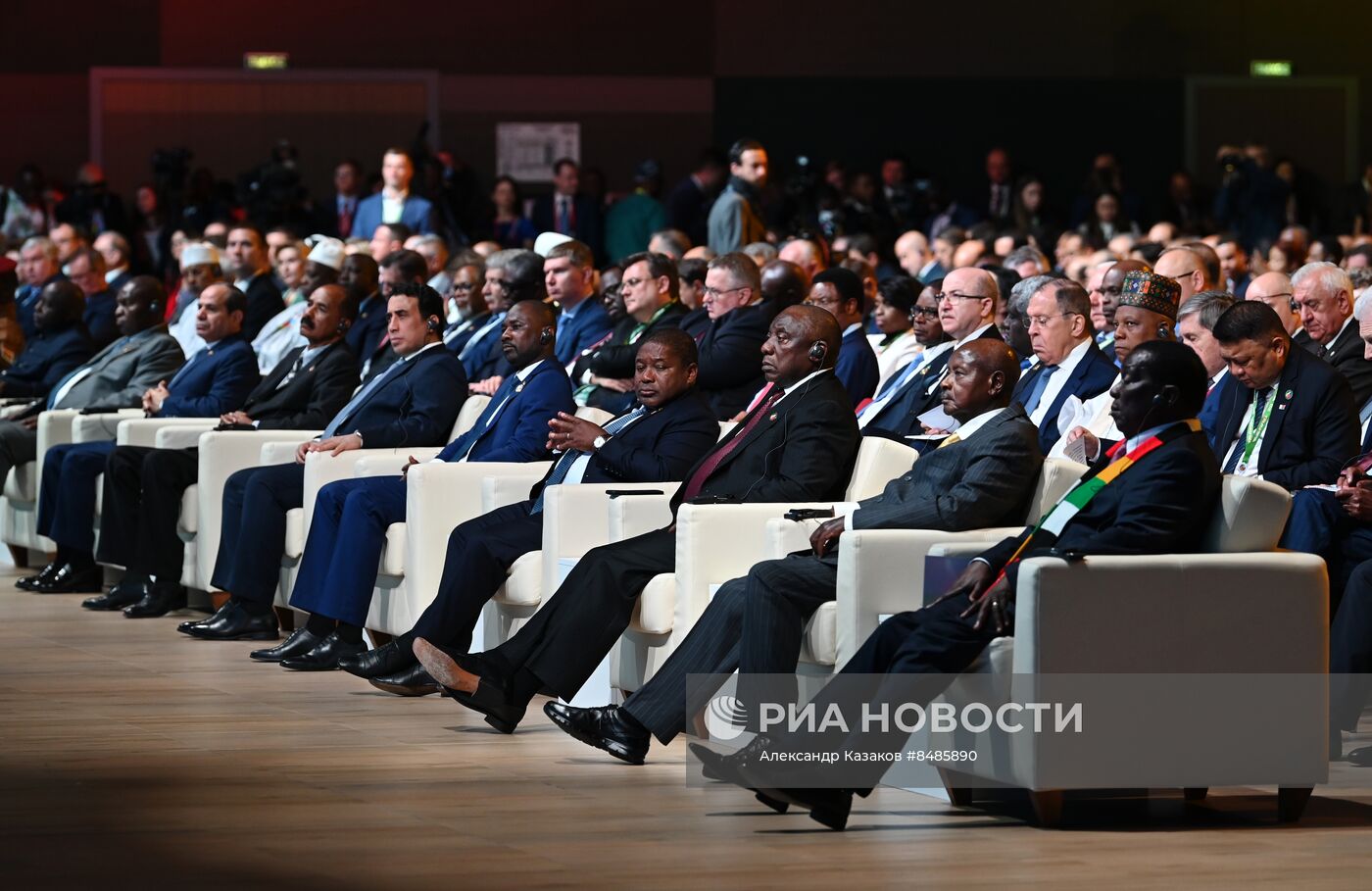 II Cаммит и форум "Россия - Африка". Пленарное заседание
