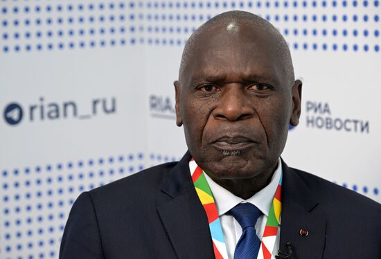 II Cаммит и форум "Россия - Африка". Стенд РИА Новости