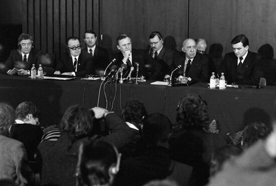 Официальный визит делегации СССР в Финляндию