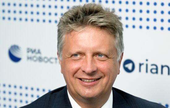 II Cаммит и форум "Россия - Африка". Стенд РИА Новости