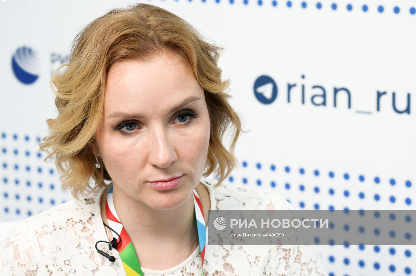 II Cаммит и форум "Россия - Африка". Стенд РИА Новости