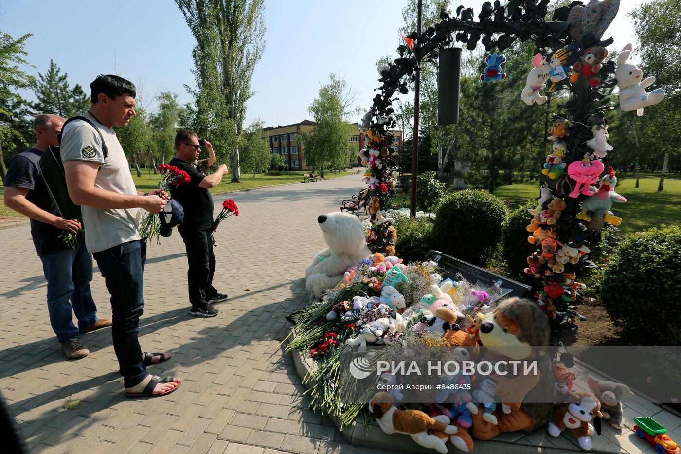 День памяти детей-жертв войны в Донбассе
