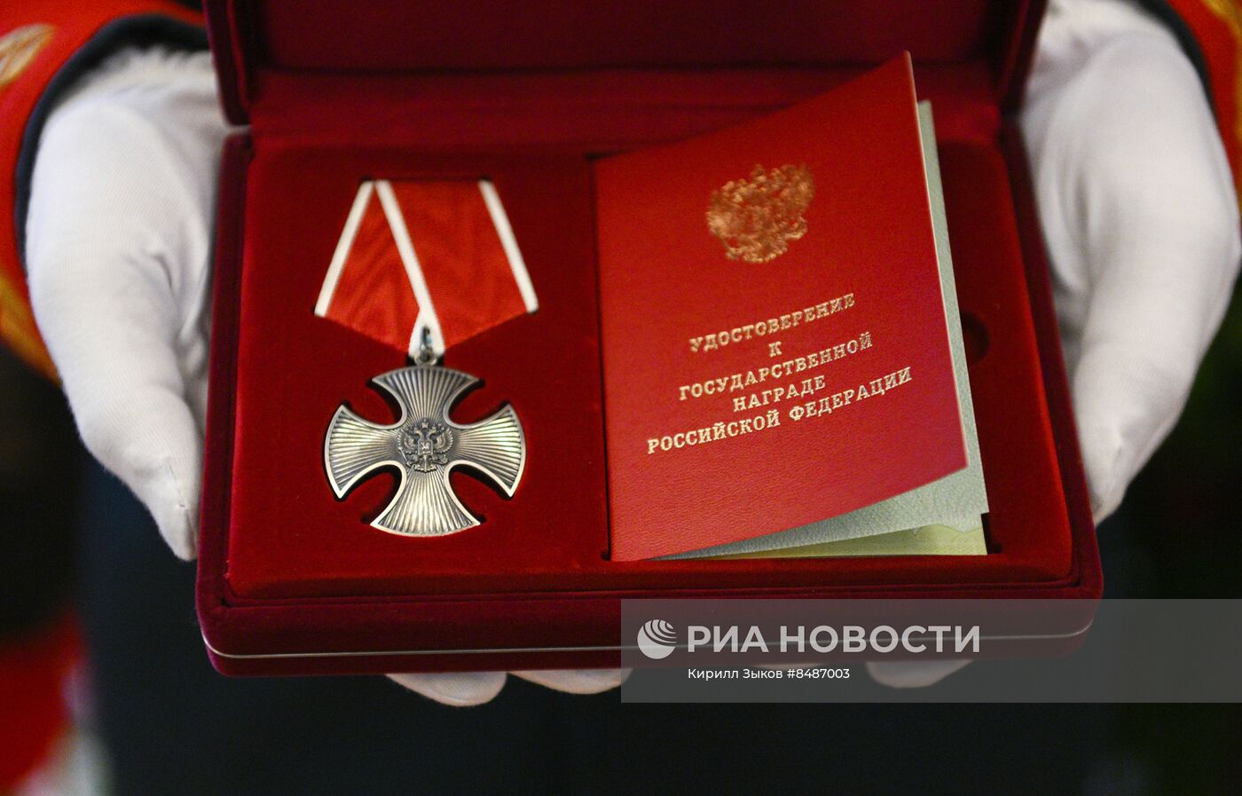 Прощание с погибшим в зоне СВО военкором РИА Новости Ростиславом Журавлевым