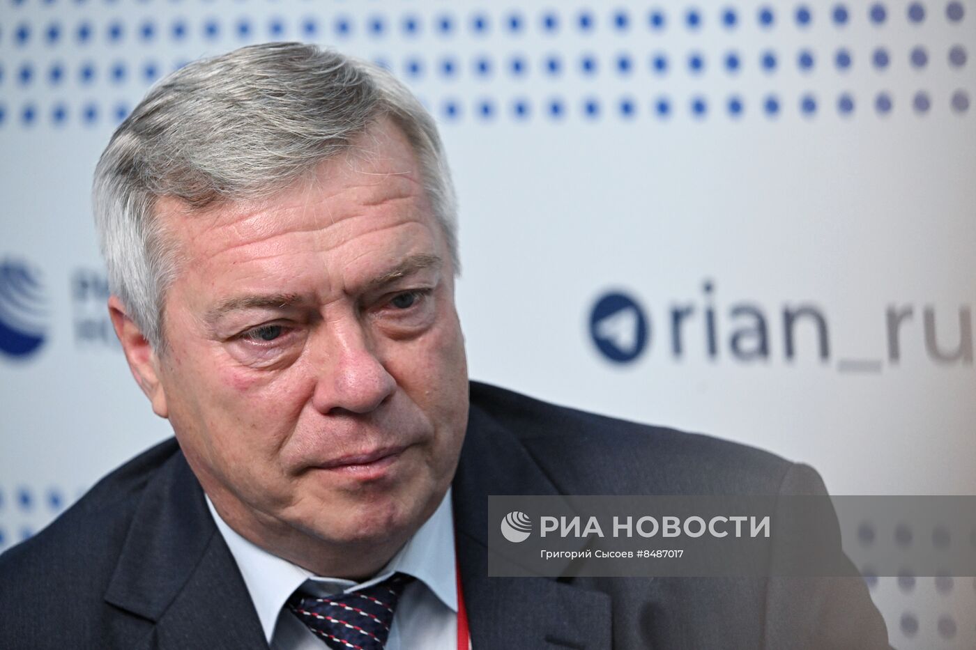 II Cаммит и форум "Россия - Африка". Стенд РИА Новости