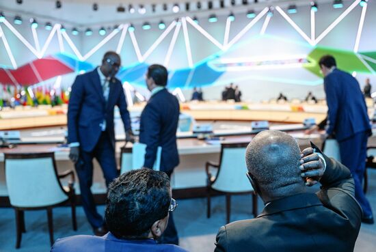 Пленарное заседание II Саммита "Россия - Африка"