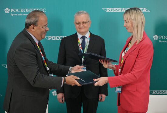 II Cаммит и форум "Россия - Африка". Подписания