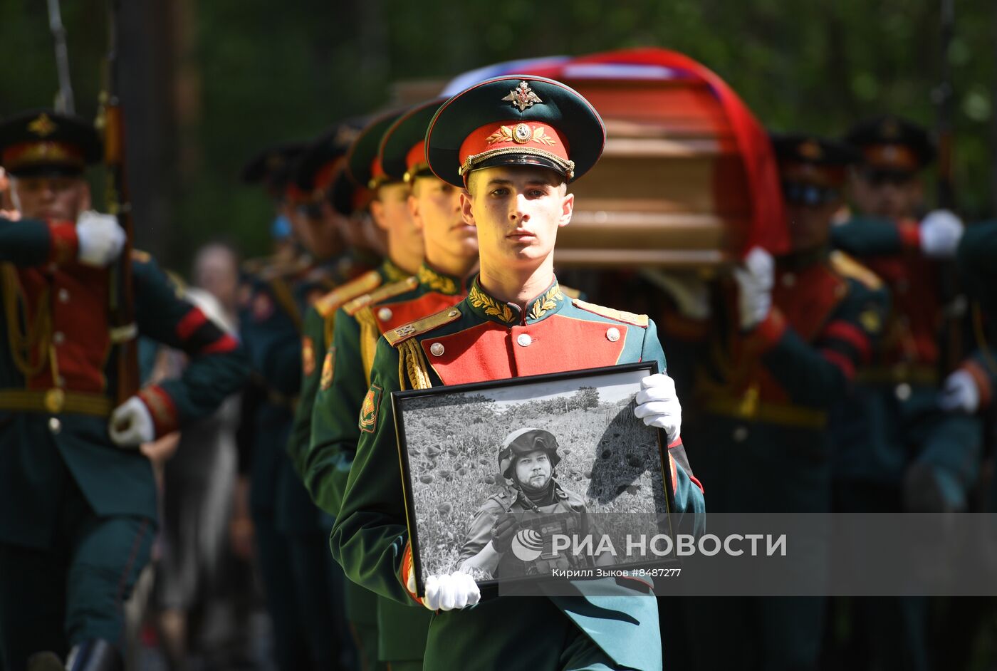Прощание с погибшим в зоне СВО военкором РИА Новости Ростиславом Журавлевым