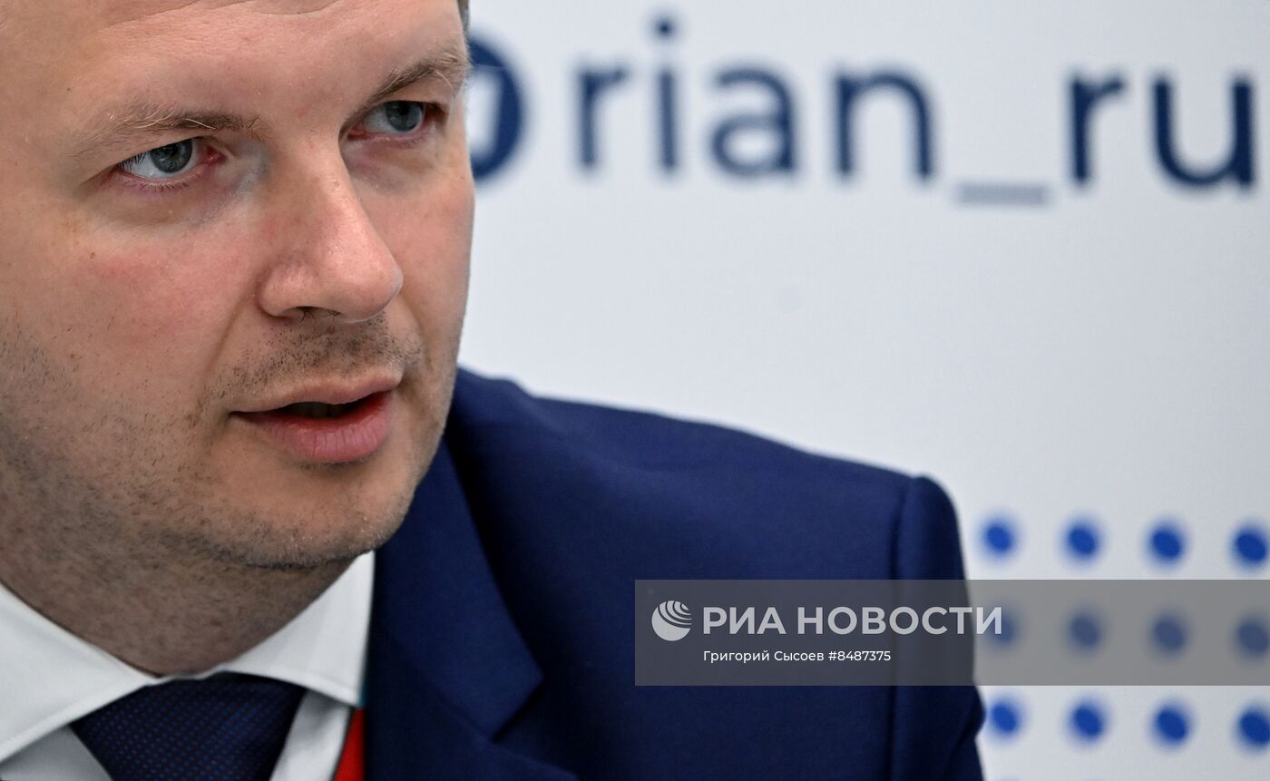 II Cаммит и форум "Россия - Африка". Стенд РИА Новости