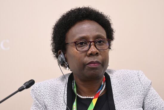 II Cаммит и форум "Россия - Африка". От помощи к партнерству: совместные усилия в борьбе с эпидемиями