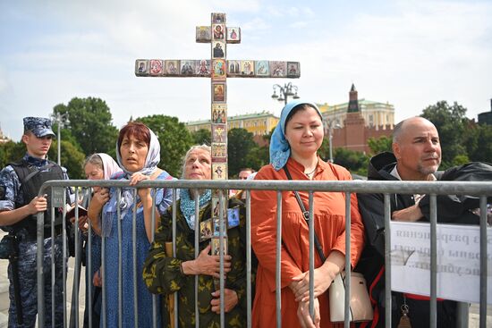 Патриаршее служение в День Крещения Руси