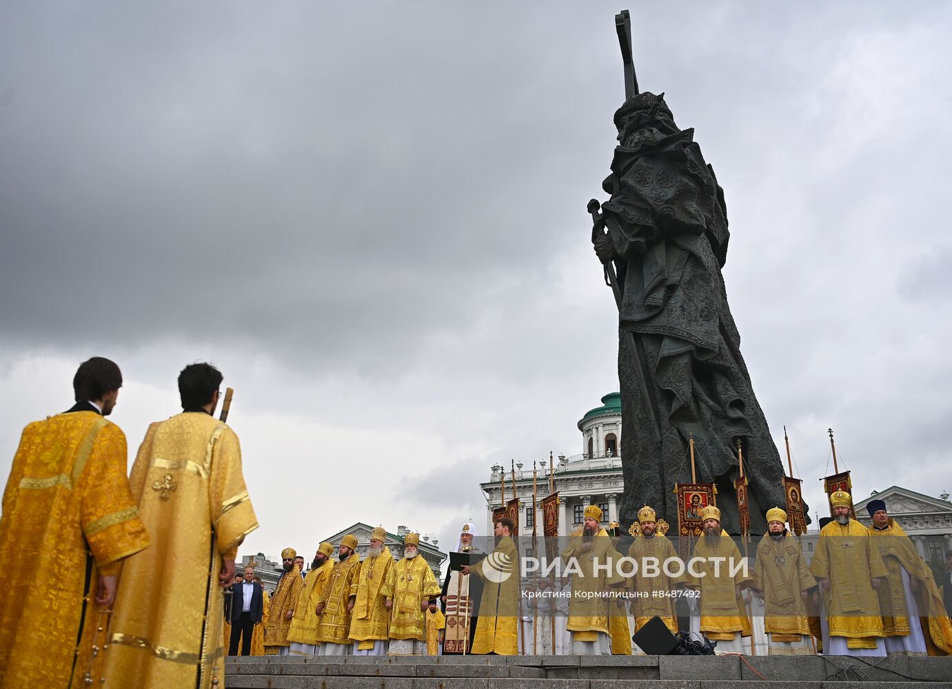 Патриаршее служение в День Крещения Руси