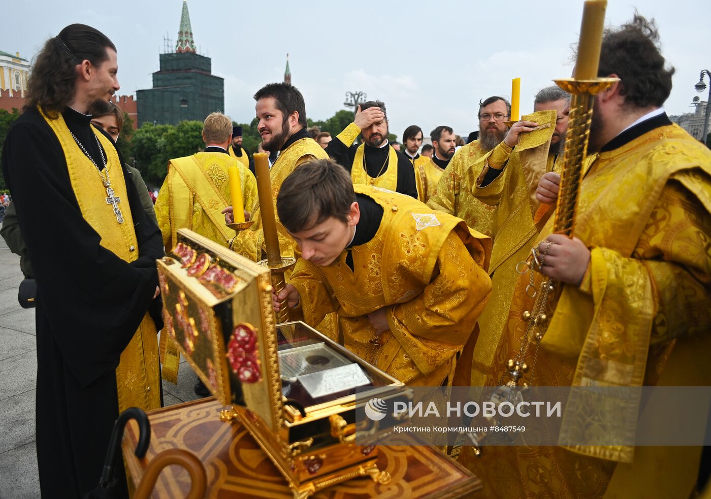 Патриаршее служение в День Крещения Руси