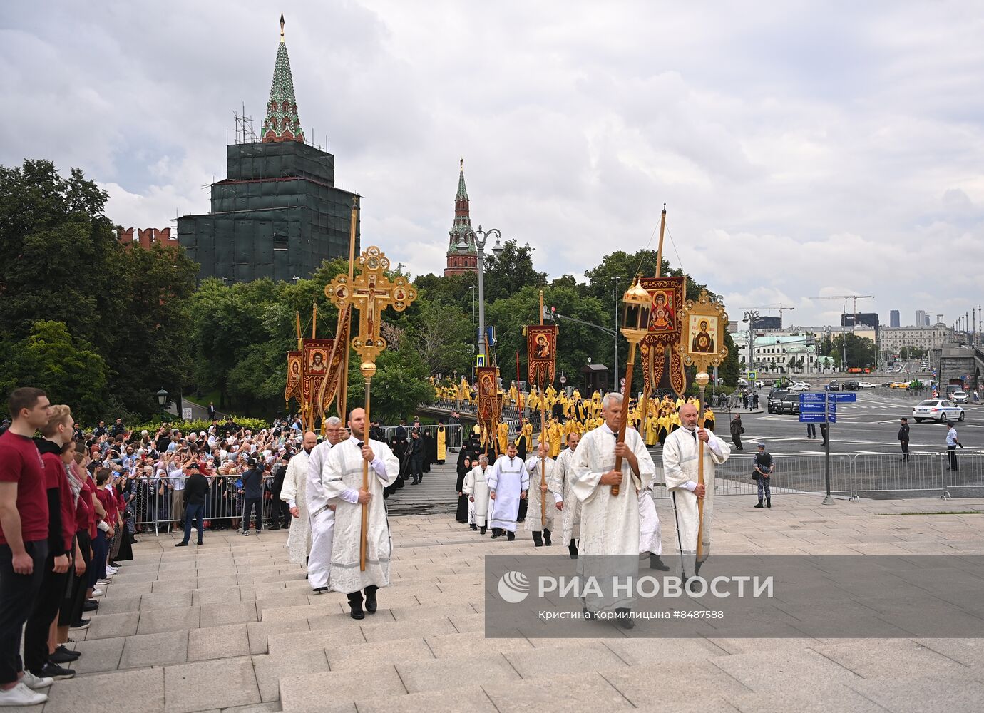 Патриаршее служение в День Крещения Руси