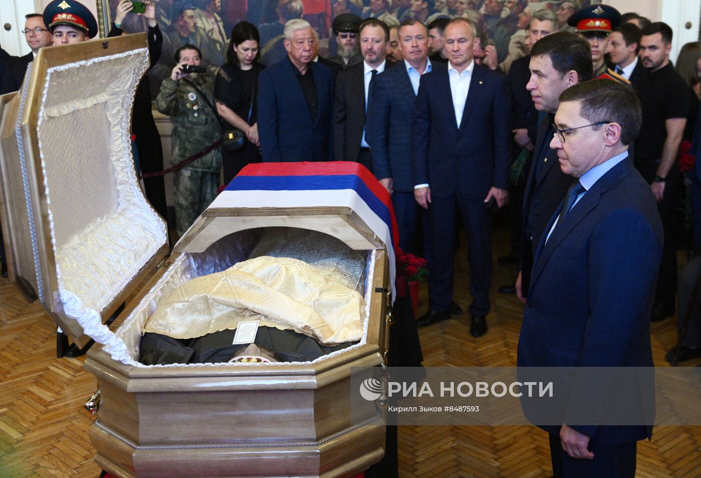 Прощание с погибшим в зоне СВО военкором РИА Новости Ростиславом Журавлевым