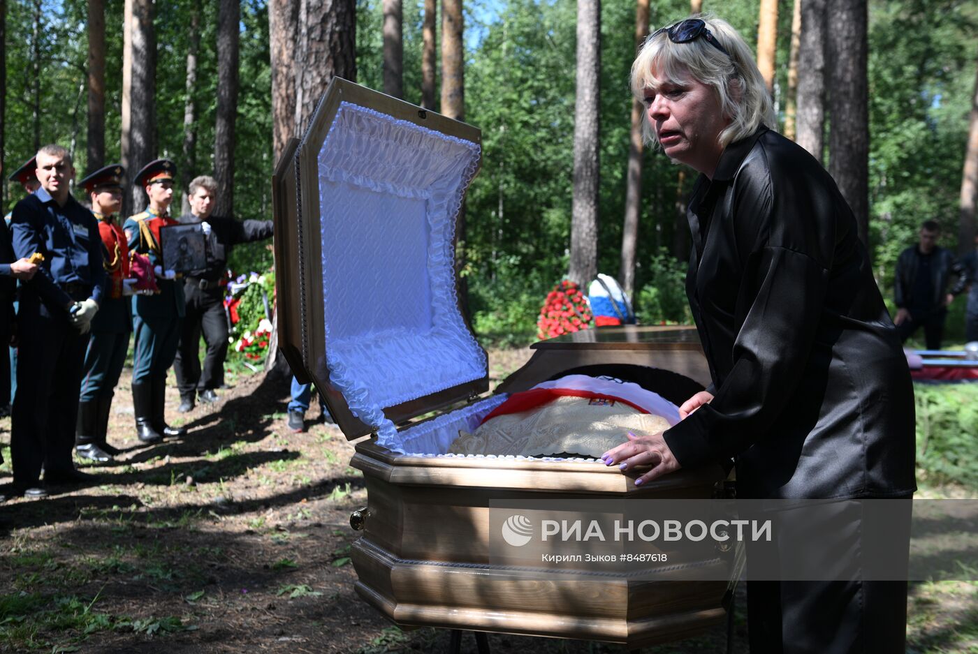 Прощание с погибшим в зоне СВО военкором РИА Новости Ростиславом Журавлевым