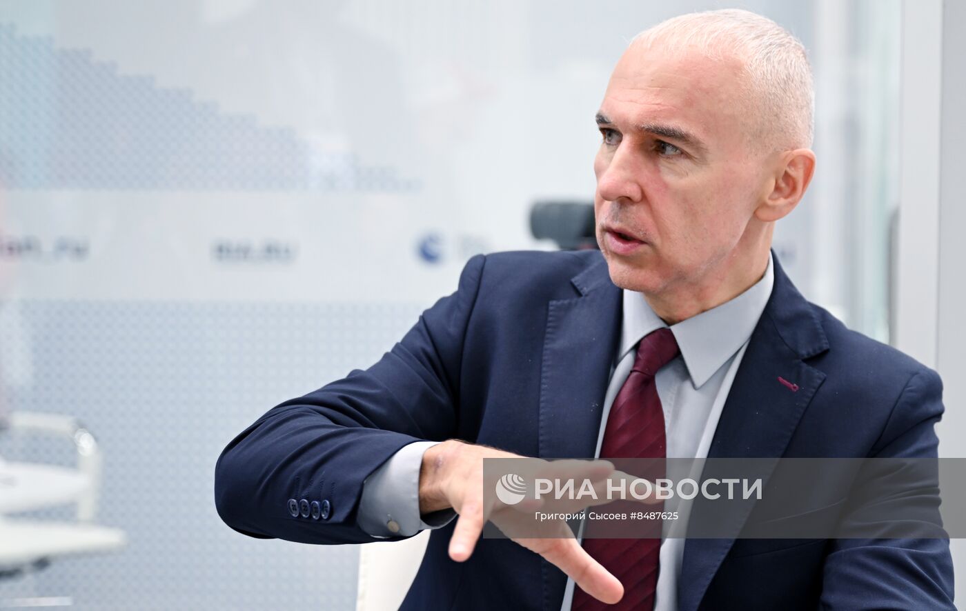 II Cаммит и форум "Россия - Африка". Стенд РИА Новости