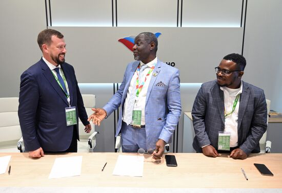 II Cаммит и форум "Россия - Африка". Подписания