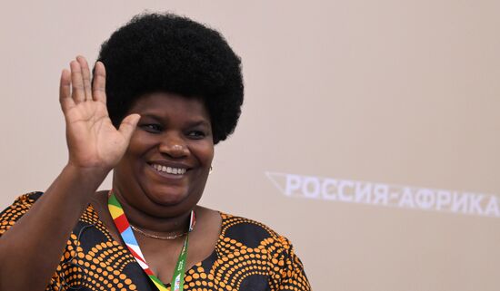 II Cаммит и форум "Россия - Африка". От помощи к партнерству: совместные усилия в борьбе с эпидемиями