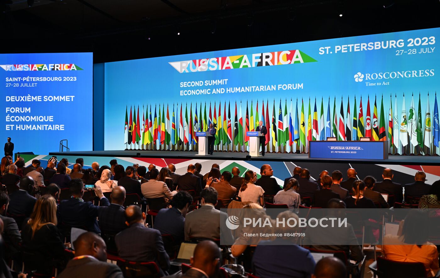 Заявления для СМИ В. Путина и А. Ассумани