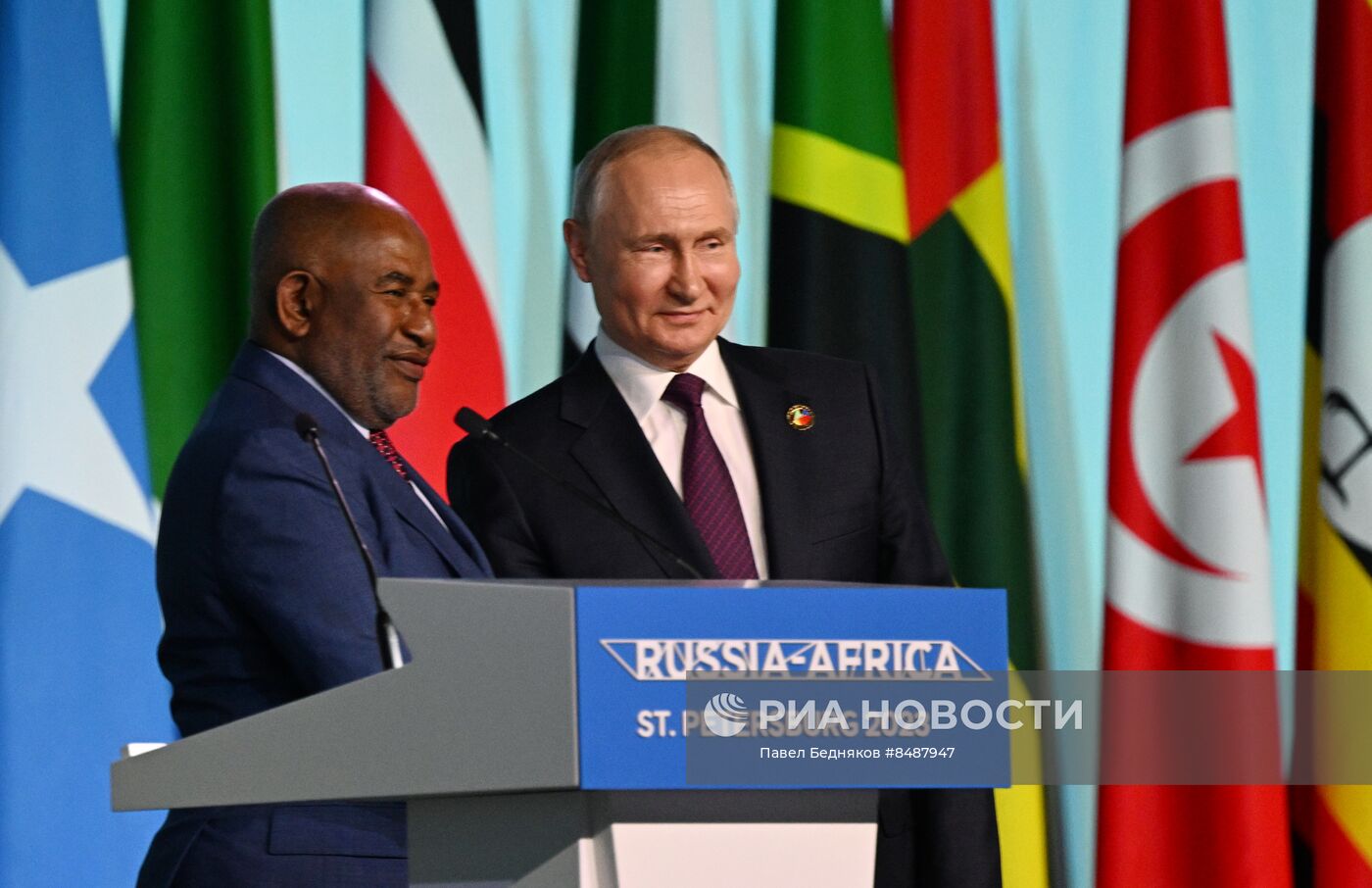 Заявления для СМИ В. Путина и А. Ассумани