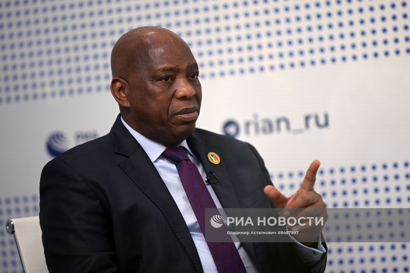 II Cаммит и форум "Россия - Африка". Стенд РИА Новости